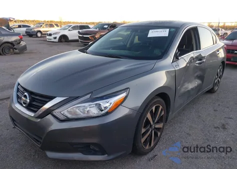 2018 Nissan Altima 2.5 Sr из США, поврежденный, VIN 1N4AL3AP9JC114853